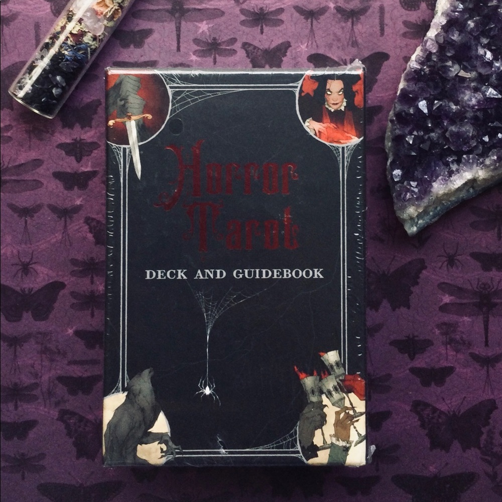 Horror Tarot Deck & Guidebook